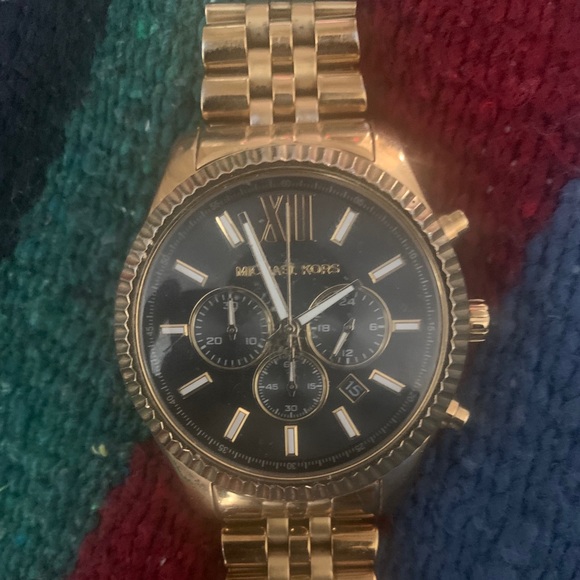 Michael Kors watch - Picture 2 of 2